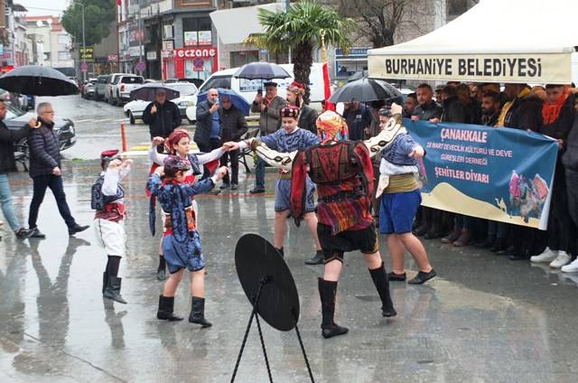 Deveciler Burhaniye'de eylem yaptı