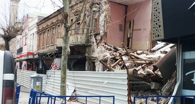 Edremit’te Tarihi Eski İstanbul Oteli Kamulaştırıldı