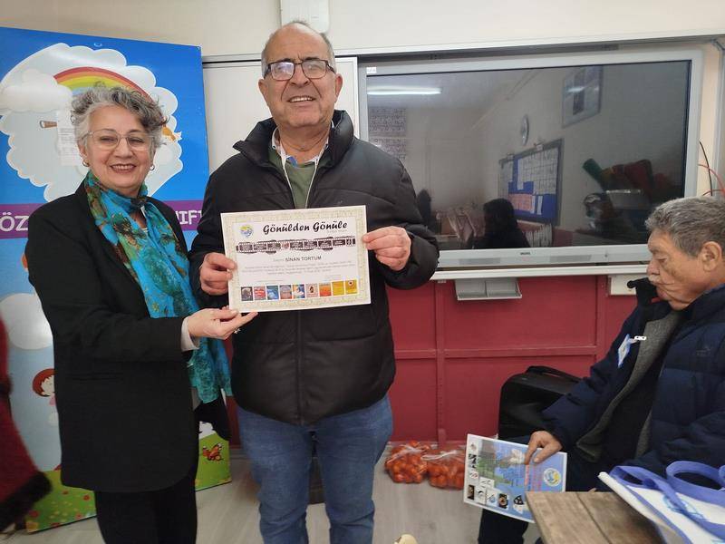 Kardelen Derneği’nden öğrencilerine unutulmaz karne hediyesi