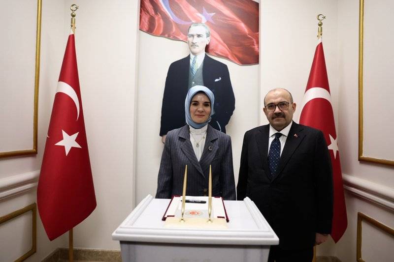 Bakanı Mahinur Özdemir Göktaş Balıkesir'de