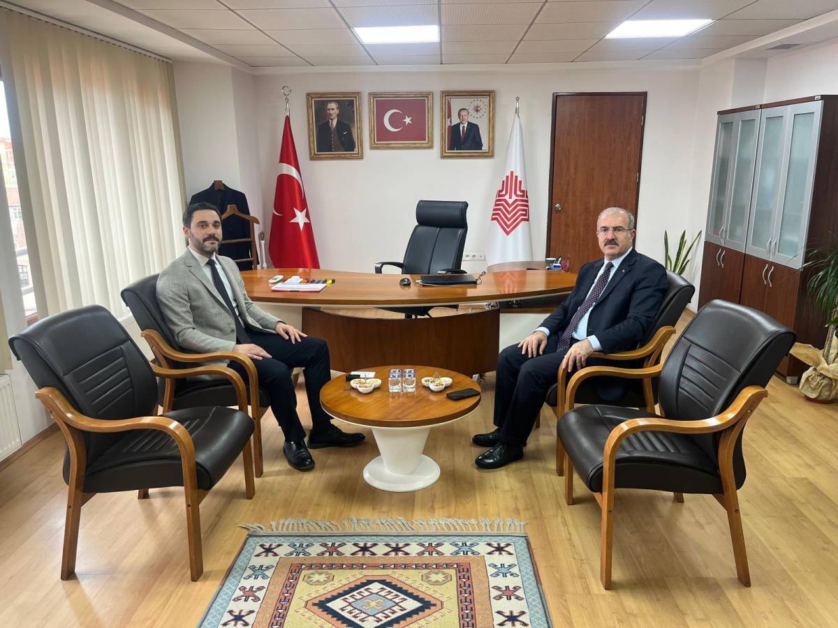 Vali Toraman’dan Vakıflar Bölge Müdürlüğü’ne Ziyaret
