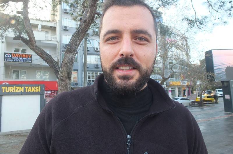 Burhaniye'de güvercinler imece ile besleniyor