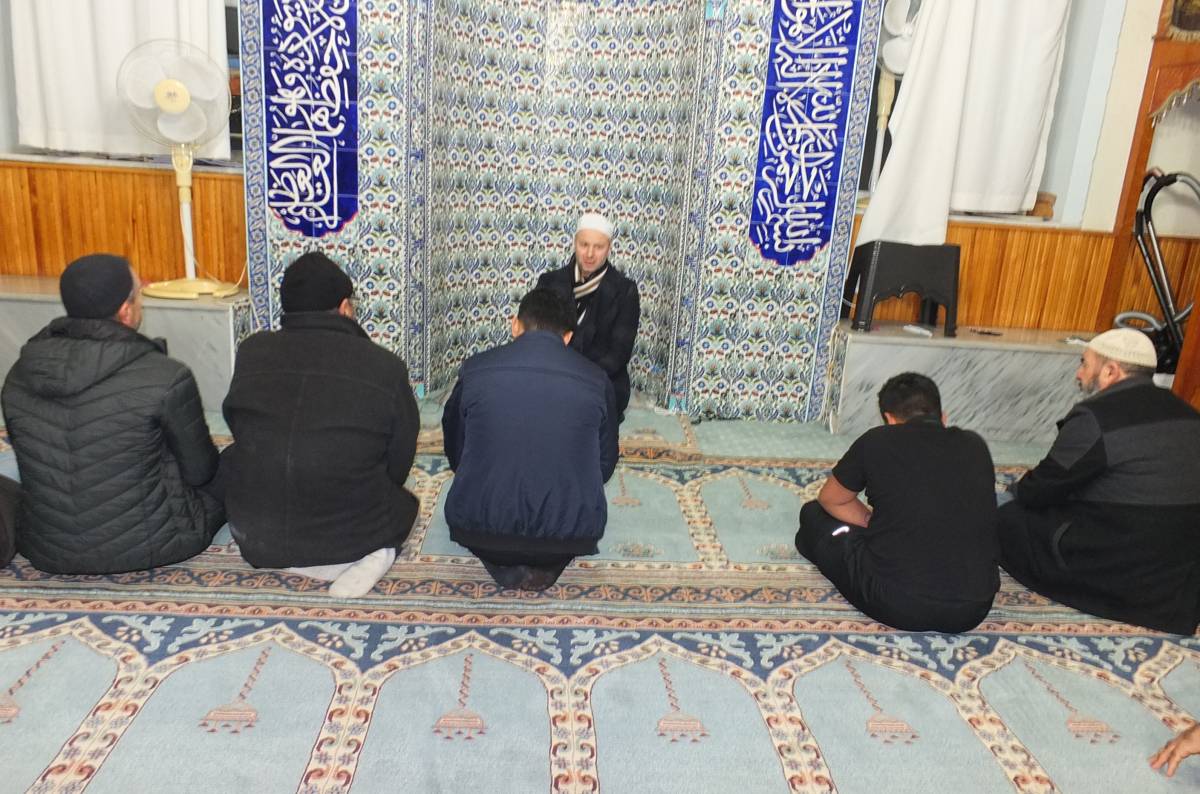 Burhaniye de Sabah Namazı Buluşması Pelitköy Caminde yapıldı