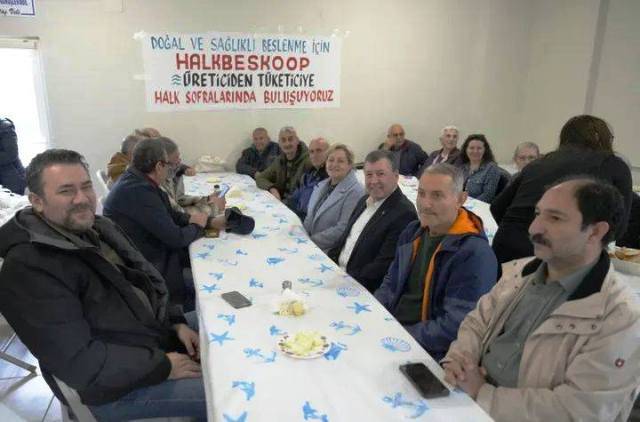 Burhaniye de HalkBesKoop Tüketim Kooperatifi tanıtım programı düzenlendi