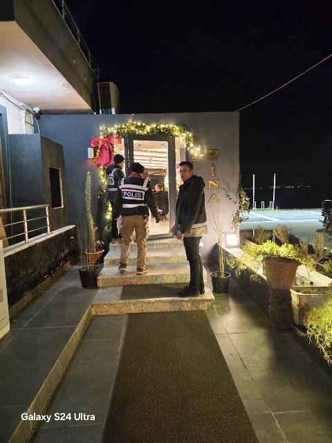 Balıkesir’de Polis yılbaşı yapmadı:  Görev başındaydı