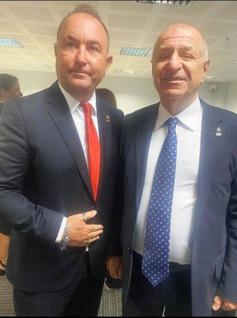 Ayvalık’ta Zafer Partisi’nden Abd’ye “Maduro” Tepkisi