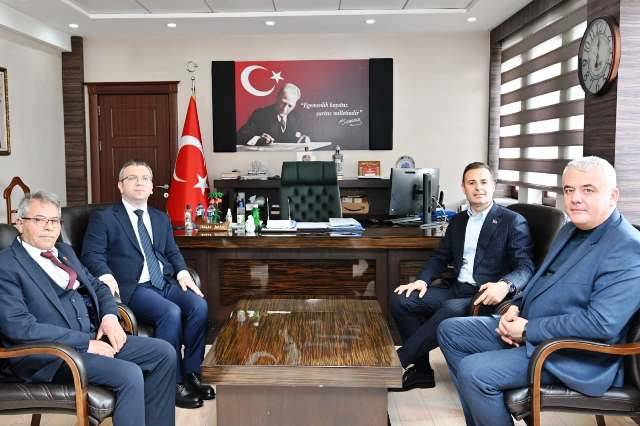 Akın'dan Savaştepe'ye çıkarma