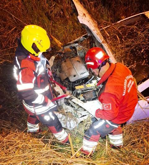 Burhaniye’de tek taraflı trafik kazası: 2 yaralı