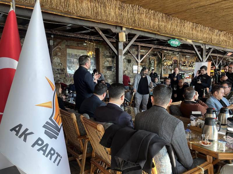 AK Parti İl Başkanı Aydemir'in Edremit'te 10 Ocak Gazeteciler Günü buluşması