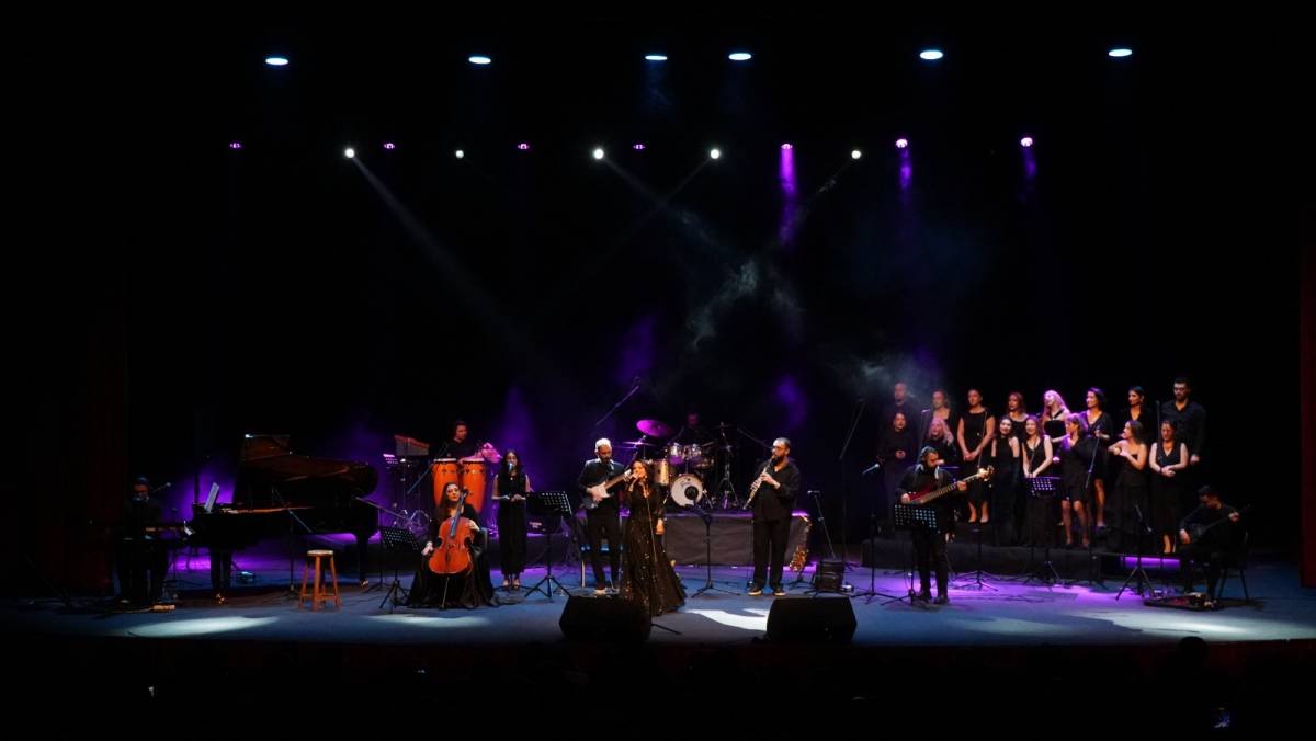 Ahmet Akın öğrencileri unutmadı, yarıyıl etkinlikleri yüzleri güldürdü