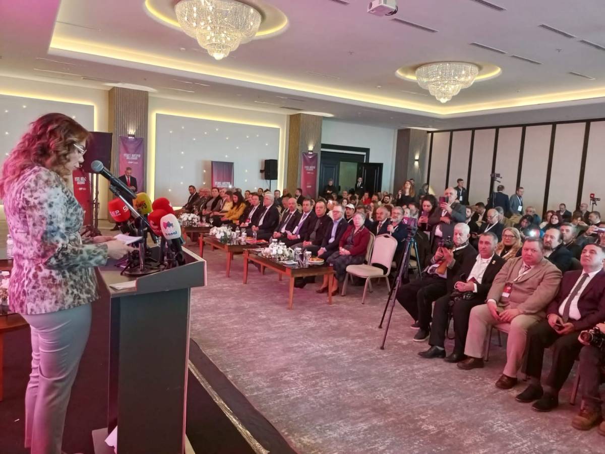 CHP’den yerel medyaya güçlü mesaj: “Gazetecilik yoksa demokrasi yok”