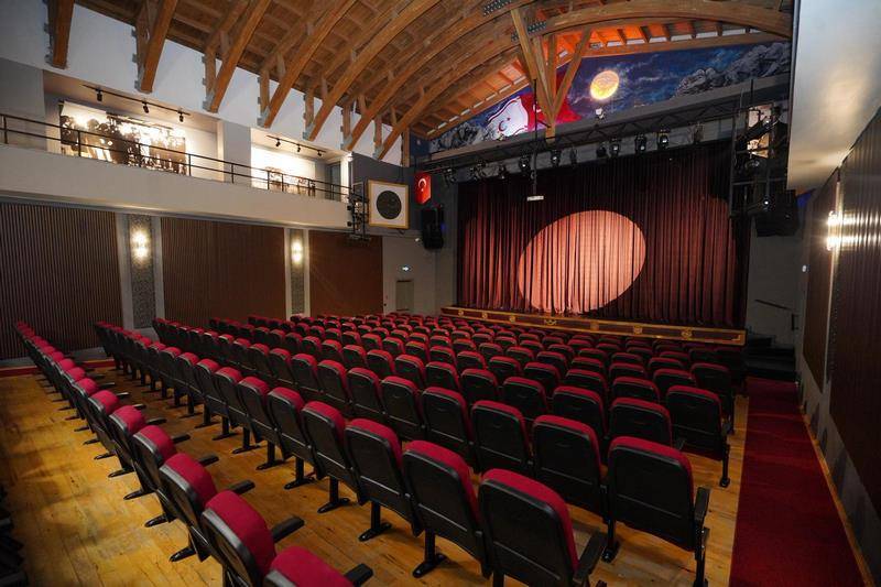 Rauf Denktaş Kültür Merkezi Perdelerini Açıyor