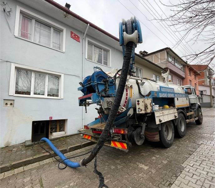 BASKİ’den aşırı yağışlara karşı sahada etkin ve hızlı mücadele