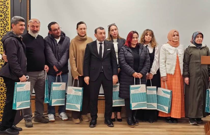 Edremit'te Mevlid-i Nebi Haftası Kapsamında Sanat Yarışmaları Düzenlendi