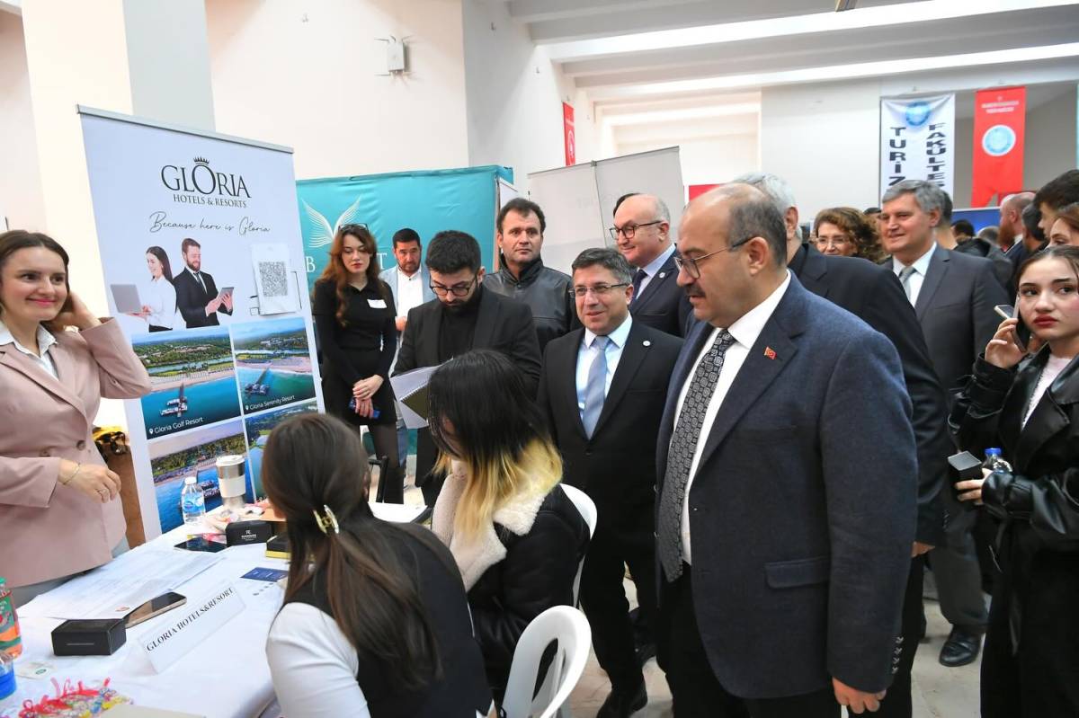 BAÜN Turizm Fakültesi’nde 17. İstihdam ve Kariyer Günleri Başladı
