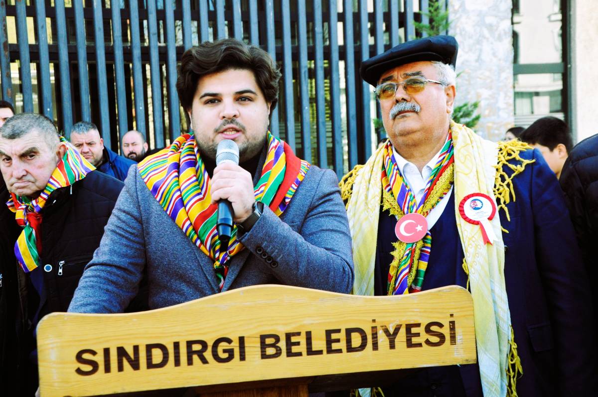 Sındırgı'ya Moral Paylaşımı Yörük Türkmen Vakfı’ndan Geldi