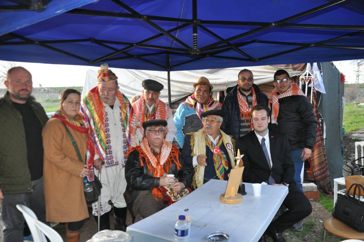 Sındırgı'ya Moral Paylaşımı Yörük Türkmen Vakfı’ndan Geldi