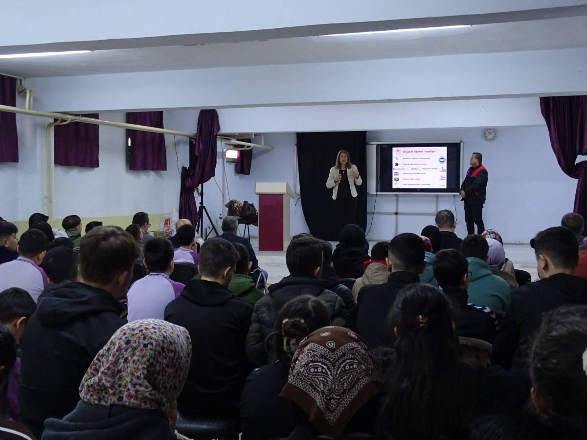 Havran İmam Hatip Ortaokulunda Organik Tarım Ve İyi Tarım Uygulamaları Eğitimi