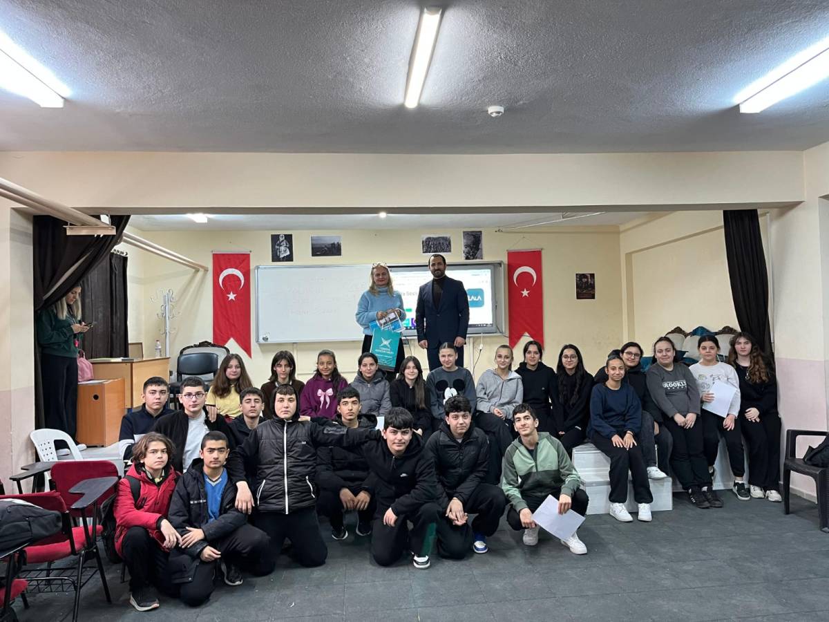 Türkiye Gençlik Vakfından ortaokul öğrencilerine ödüllü yarışma