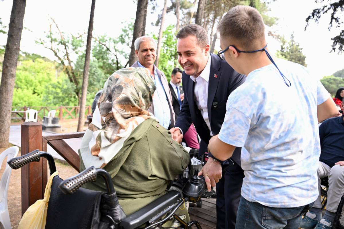 Başkan Akın’dan engel tanımayan destek