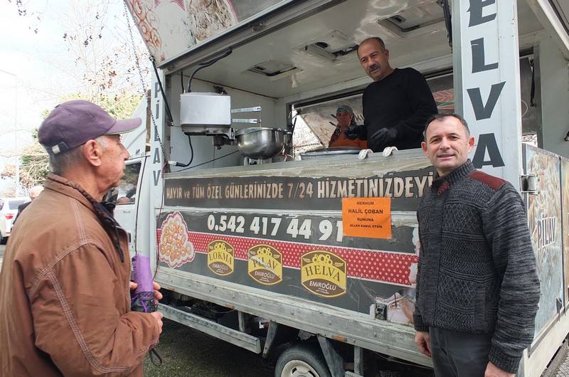 Burhaniye’de Hayır Geleneği Devam Ediyor