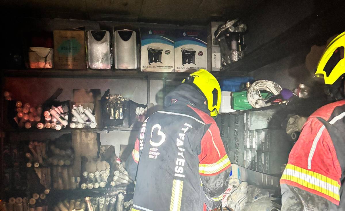 Gömeç'te işyeri yangını