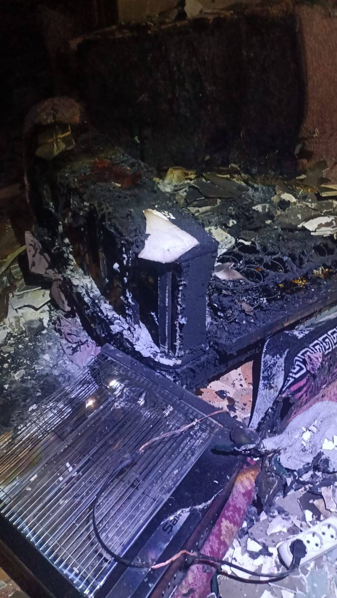 Edremit’te Ev Yangını Maddi Hasara Neden Oldu