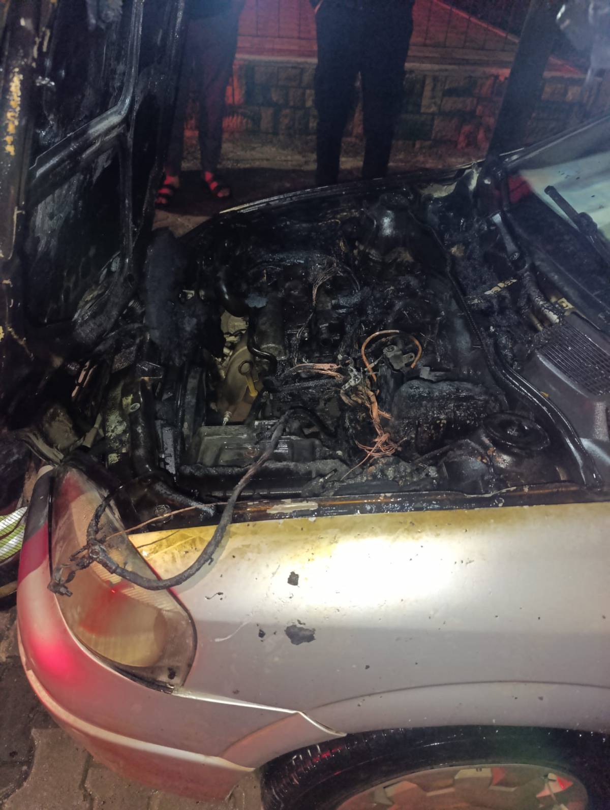 Burhaniye’de bir araç yangını daha