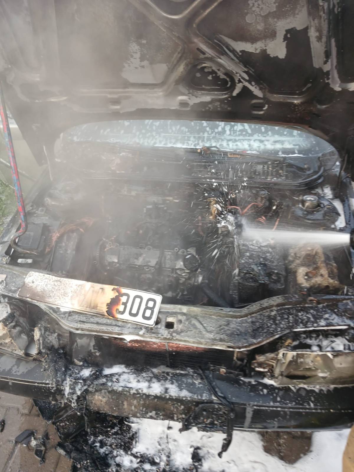 Ayvalık’ta araç yangını