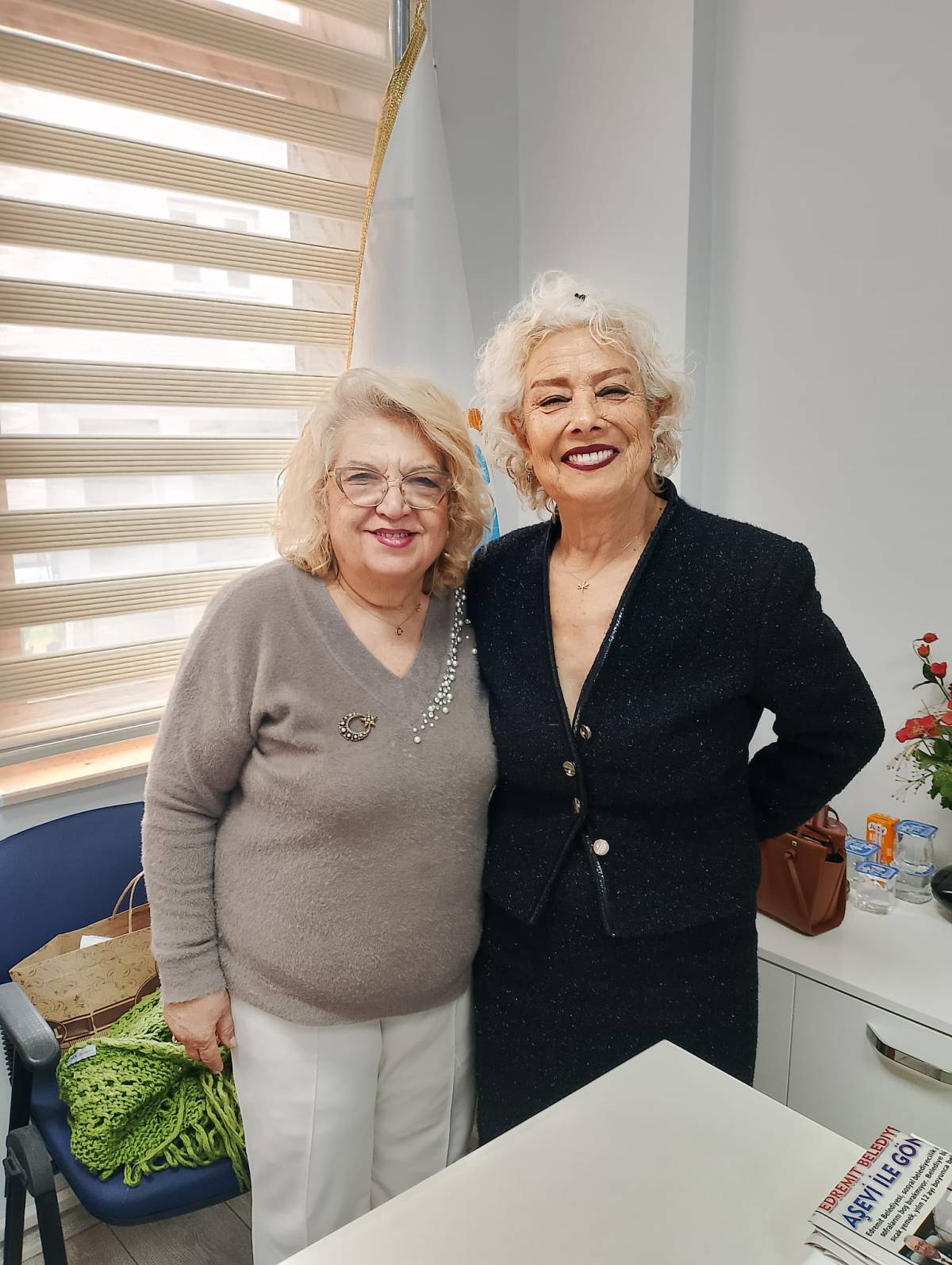 Yeşilçam Sanatçısı Mine Soley'den kent konseyine dostluk ziyareti