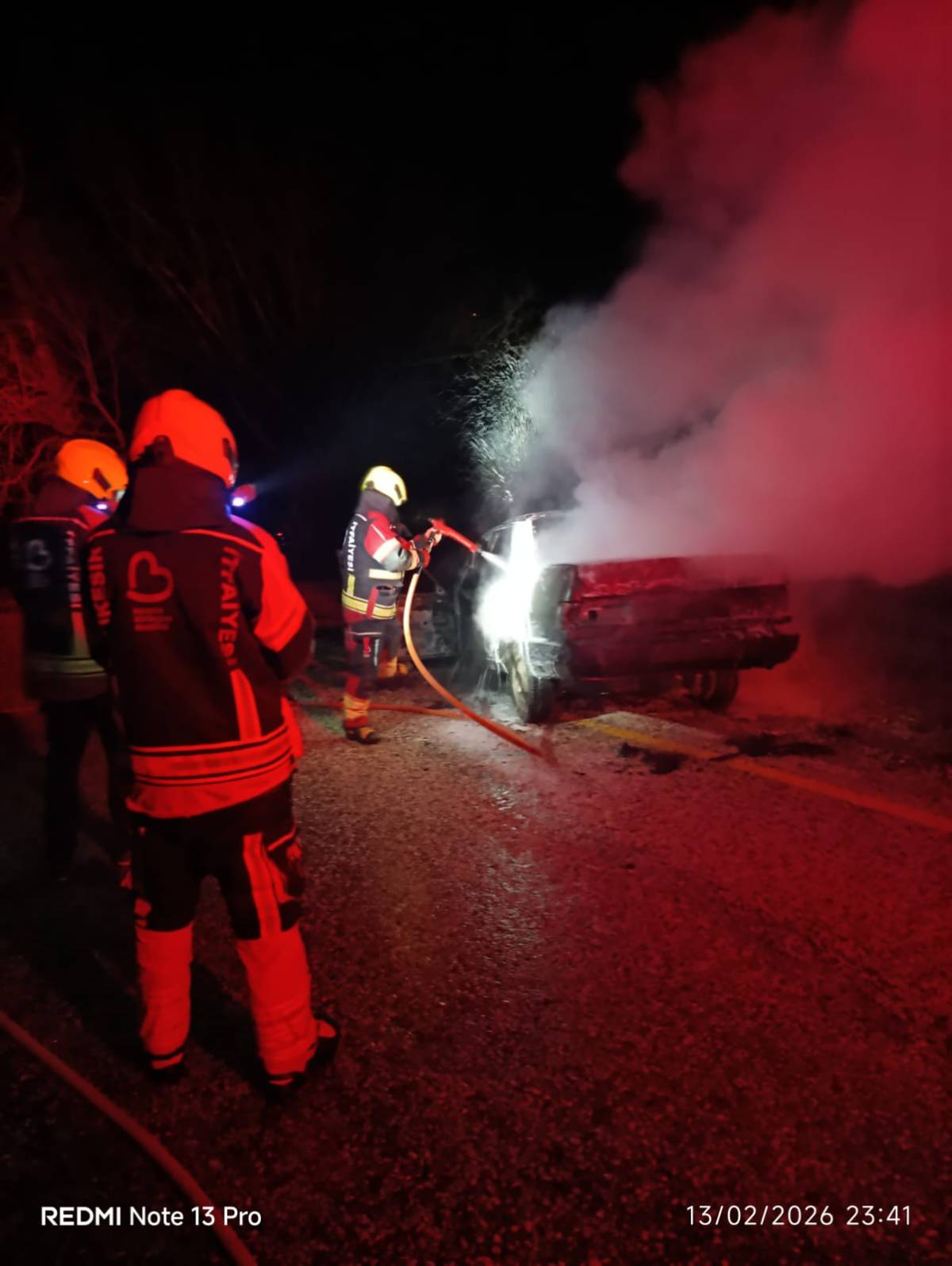 Dursunbey’de araç yangını