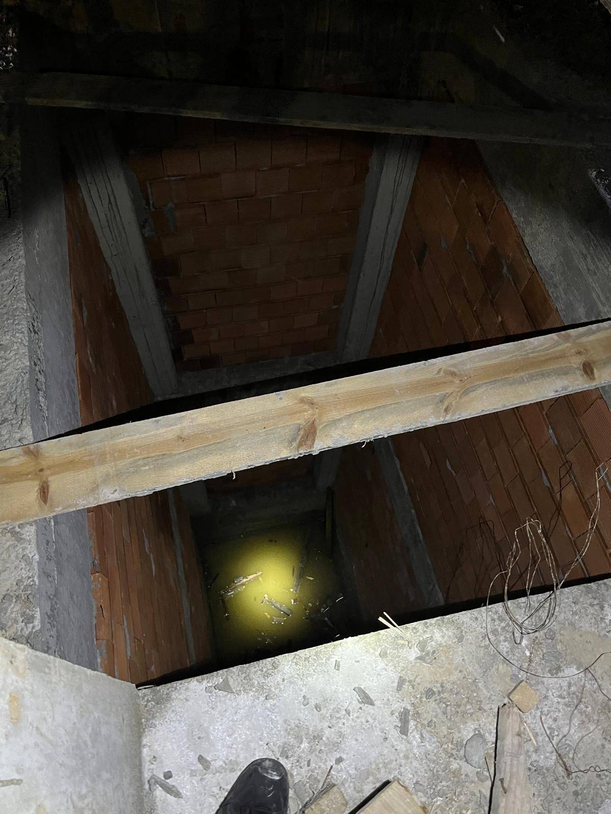 Ayvalık’ta 3’üncü Kattan Asansör Boşluğuna Düştü