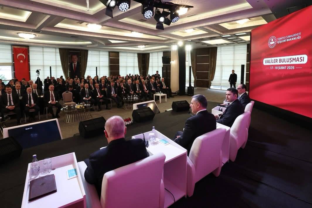 Vali Ustaoğlu, Ankara'da..