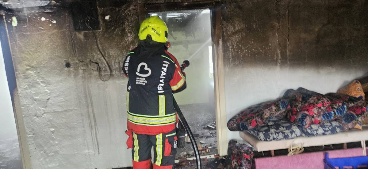 Kepsut’ta ev yangını