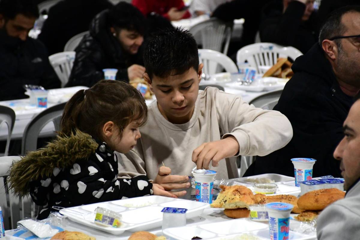 Ramazan’ın bereketi Balıkesir’de yaşanıyor