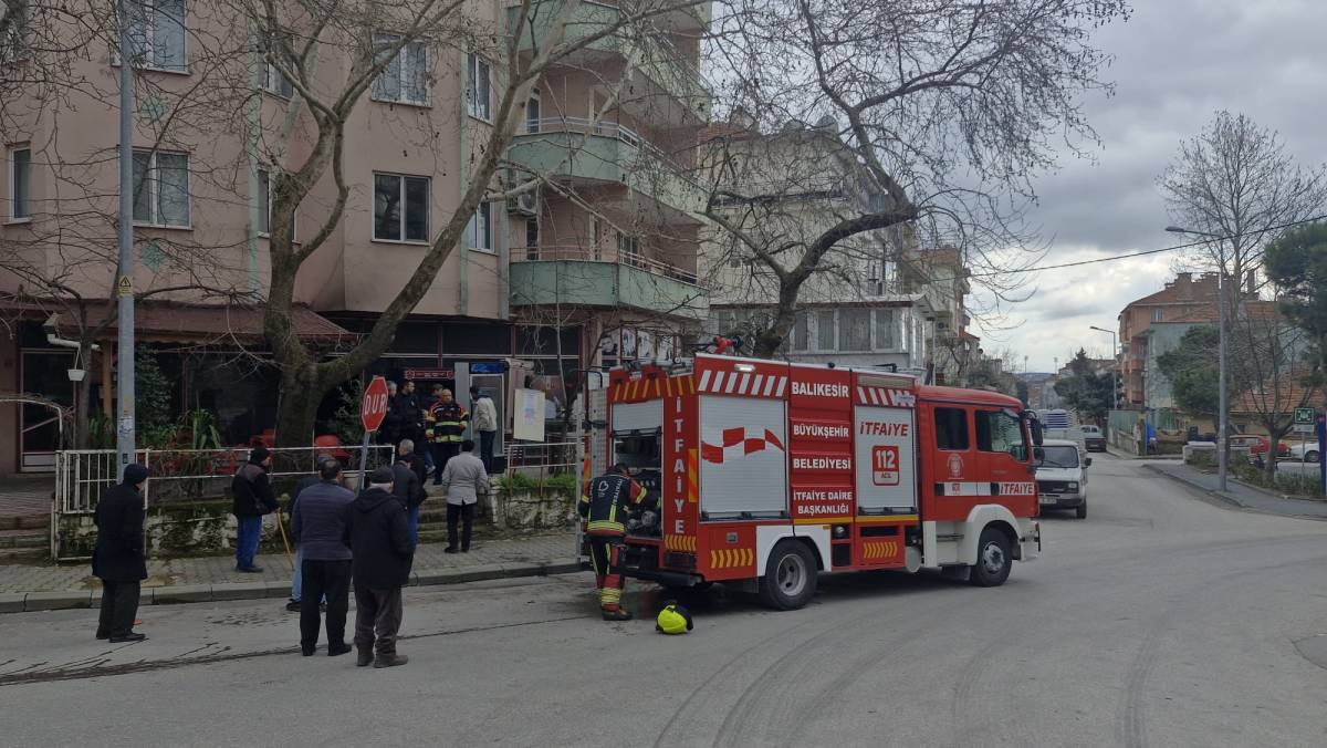 Karesi’de İşyeri Yangını