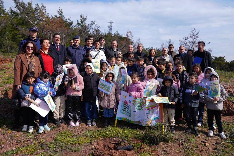 Ayvalık’ta Geleceğe Nefes: 150 Fıstık Çamı Toprakla Buluştu