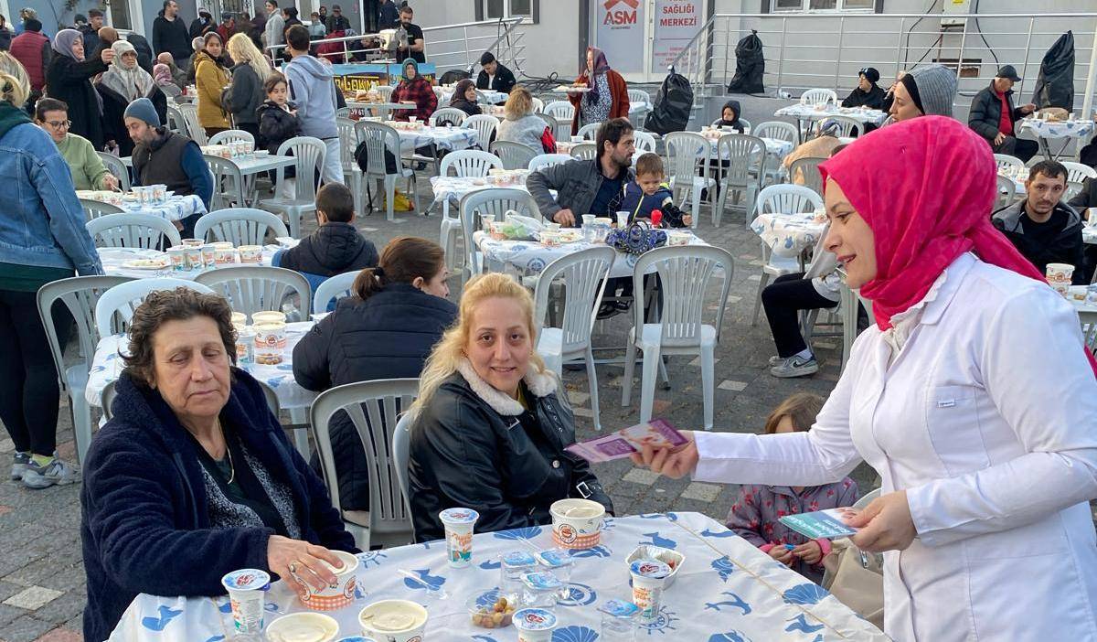 Ramazan’da sağlık seferberliği: Edremit’te sağlık çalışanları sahaya indi