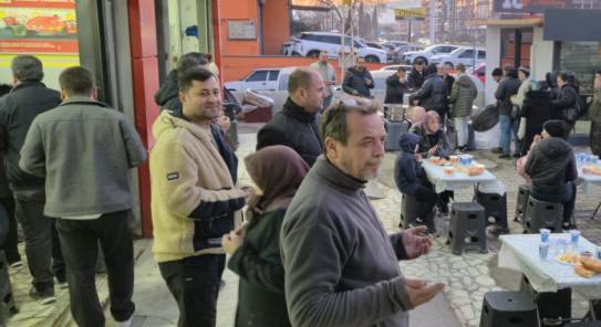 Edremit’te iftar bereketi: Burcar Otomotiv gönülleri birleştirdi