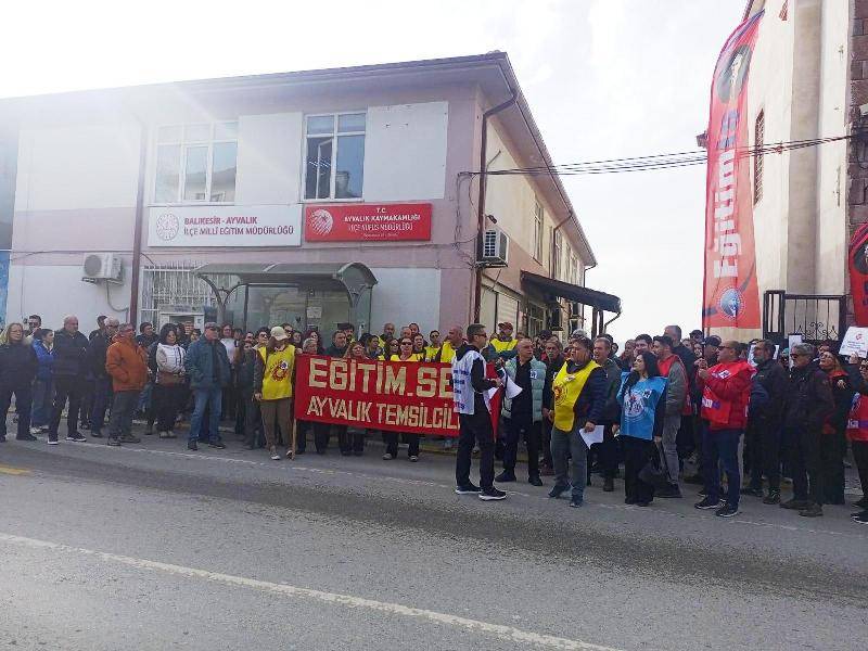 Ayvalık’ta Öğretmenlerden Haklı Tepki: