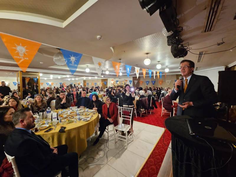 Balıkesir’de Zeybekci Rüzgarı