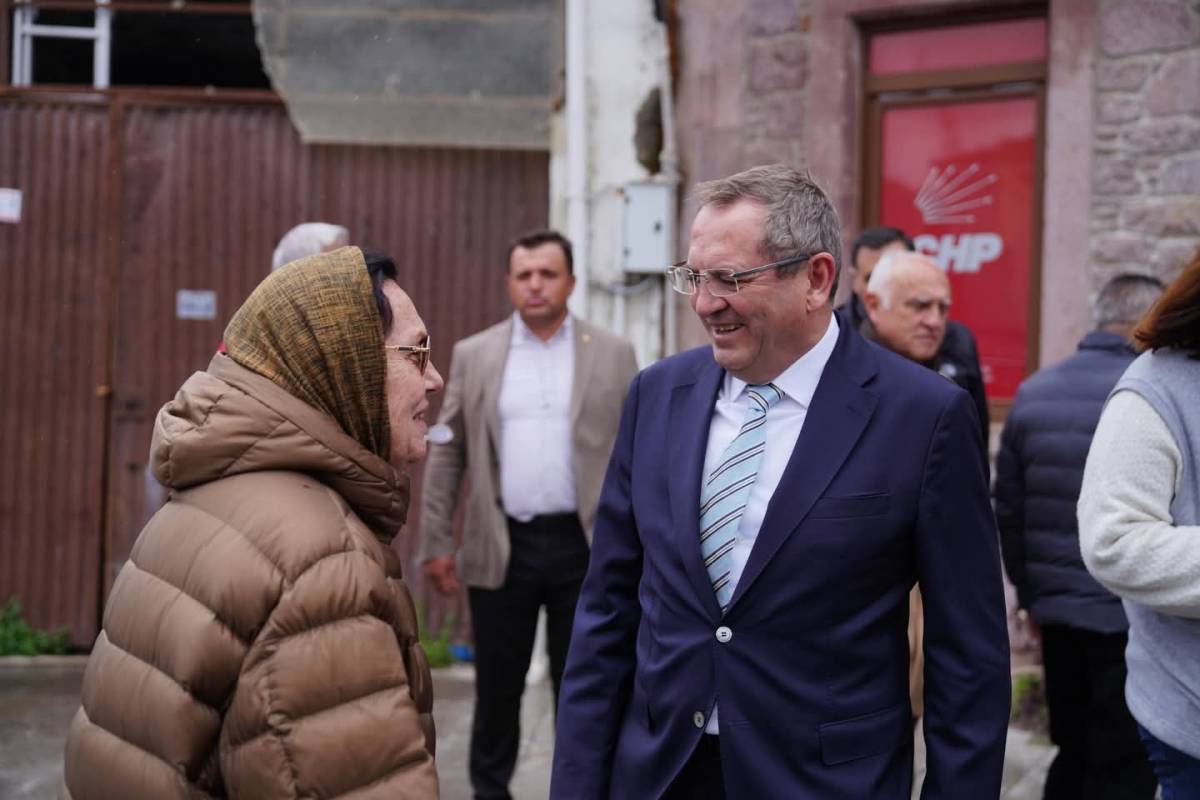 Ergin'den esnaf ve vatandaşlarla bayram buluşması