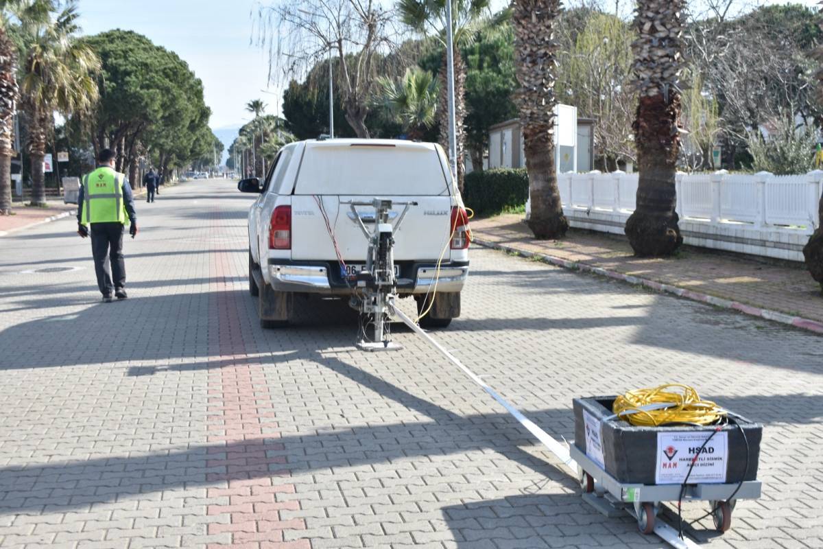 Başkan Akın Depreme Dirençli Balıkesir İçin Bilimsel Adımlar Atmaya Devam Ediyor