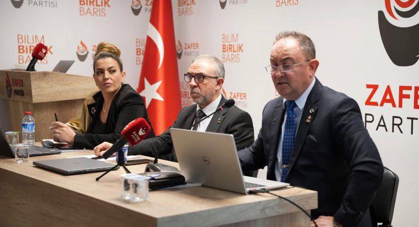 Ayvalıklı Siyasetçi İbrahim Gülbahçe Zafer Partisi Milli Güvenlik Kurulu Seminerine Damgasını Vurdu