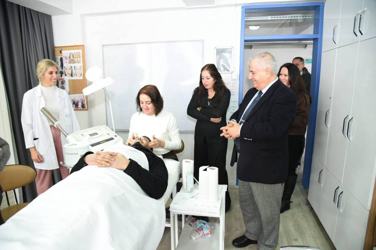 Altıeylül'de Eğitime Yakın Takip: İl Millî Eğitim Müdüründen Yoğun Ziyaret Programı