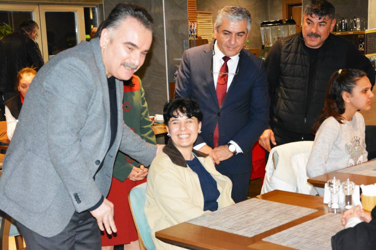 Devlet ve hayırseverler Edremit’te aynı sofrada buluştu