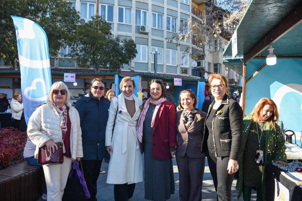 Kadın Emeği Çarşısı açıldı