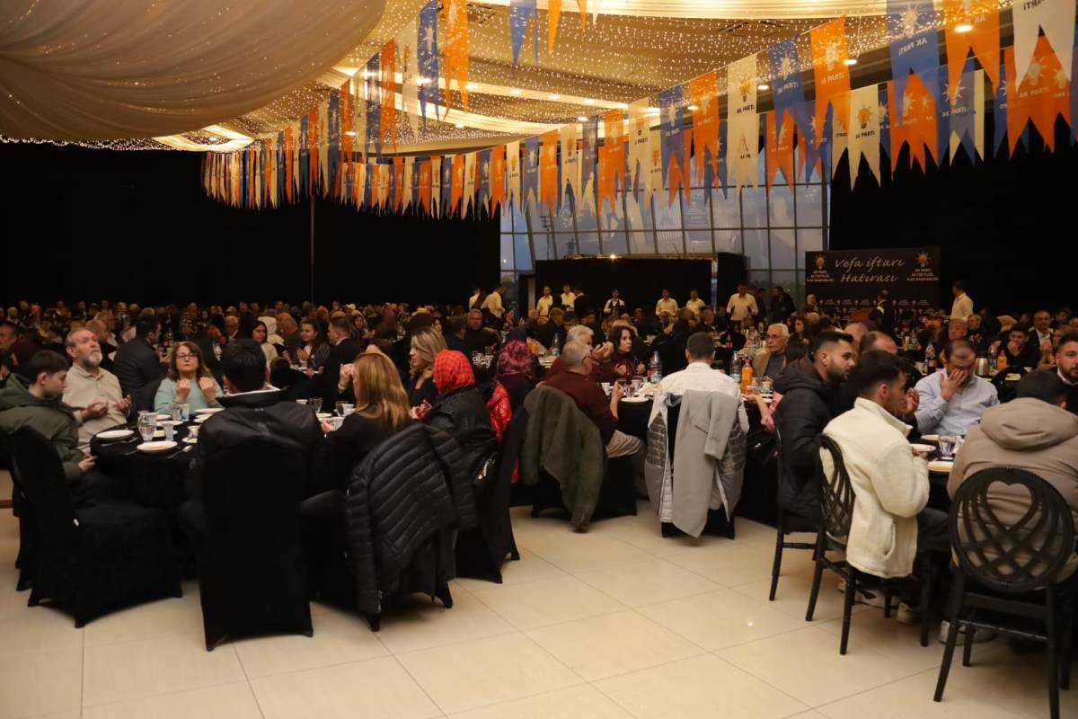 Akparti Altıeylül İlçe vefa iftarı