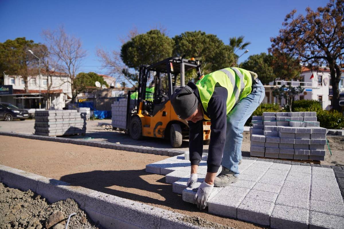 Cunda’da, araç trafiği ve yaya ulaşımına düzenleme…