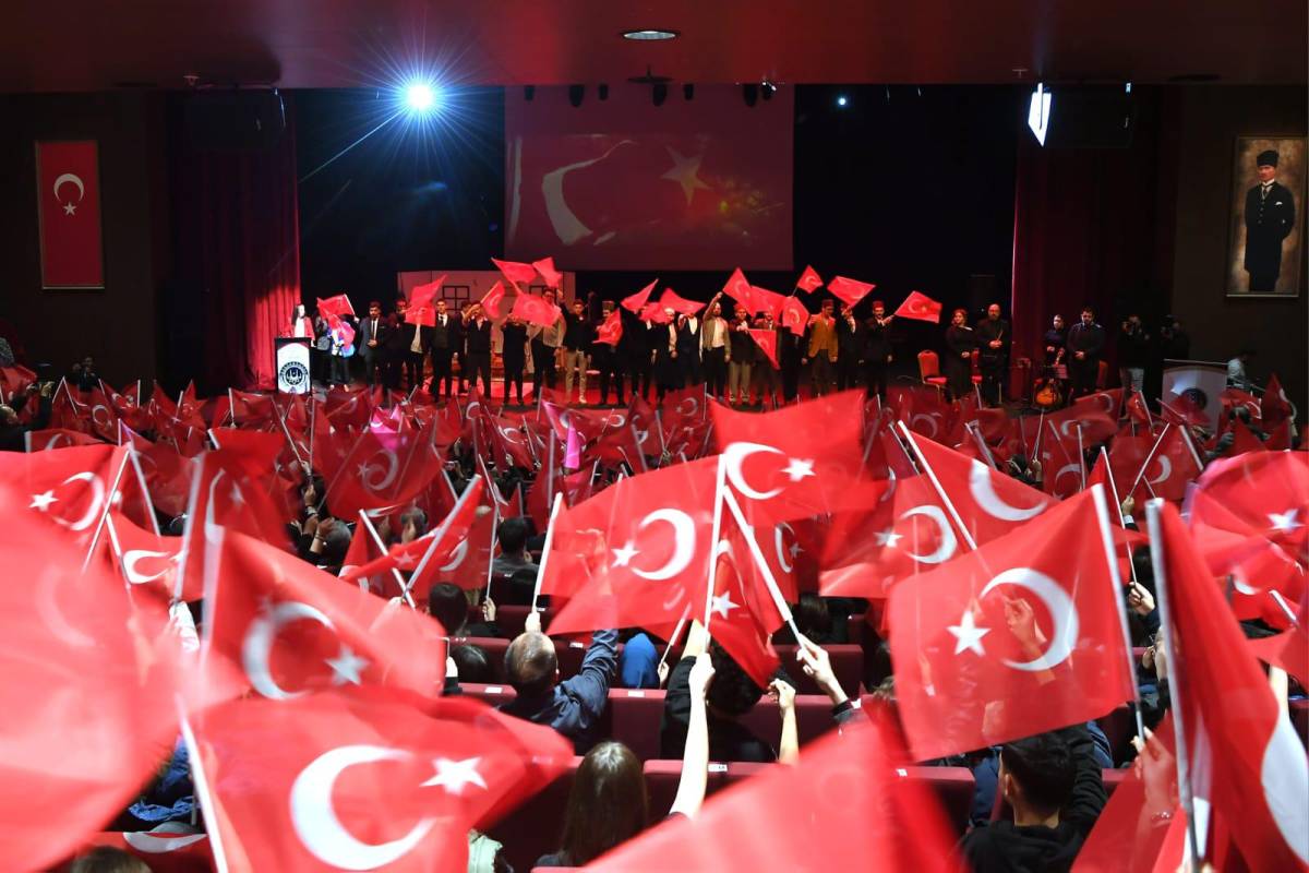 İstiklâl Marşı’nın Kabulünün 105. Yılında Mehmet Âkif’in Emaneti Bir Kez Daha Yâd Edildi